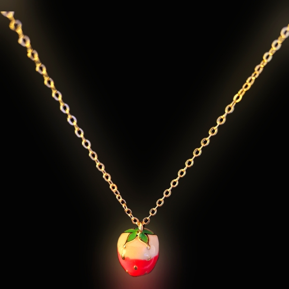 Sweet strawberry necklace 🍓